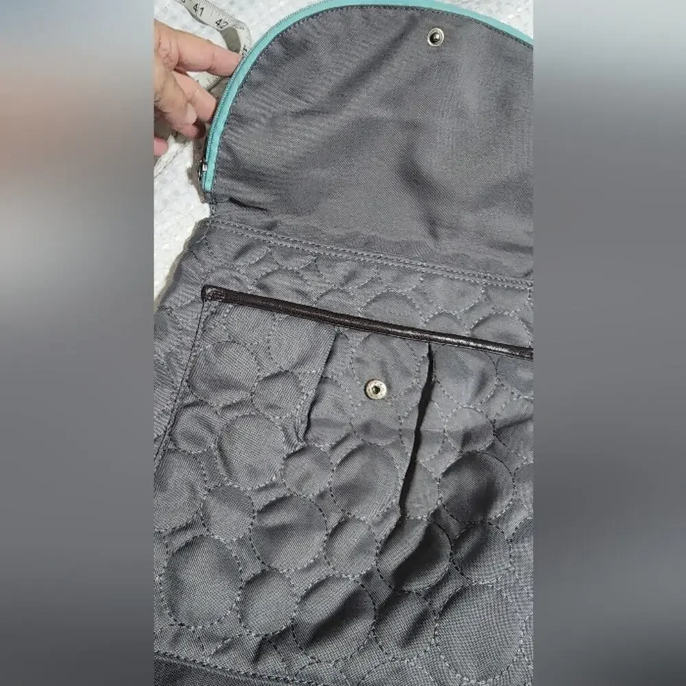 THIRTY ONE EUC QUILTED 2 WAY CONVERTIBLE CROSSBODY. BACKPACK BAG